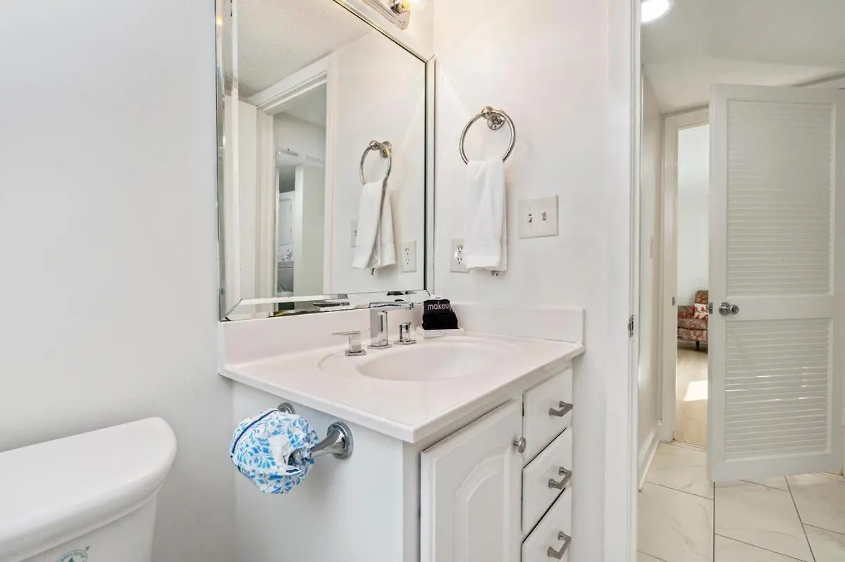 Holiday home 2036 - Shoreline Towers Beachfront Condo Free Beach Setup Destin