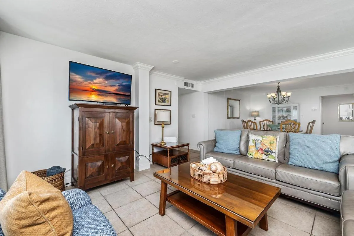 2036 - Shoreline Towers Beachfront Condo Free Beach Setup Destin United States