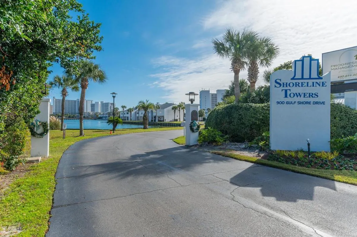 2036 - Shoreline Towers Beachfront Condo Free Beach Setup Destin Holiday home